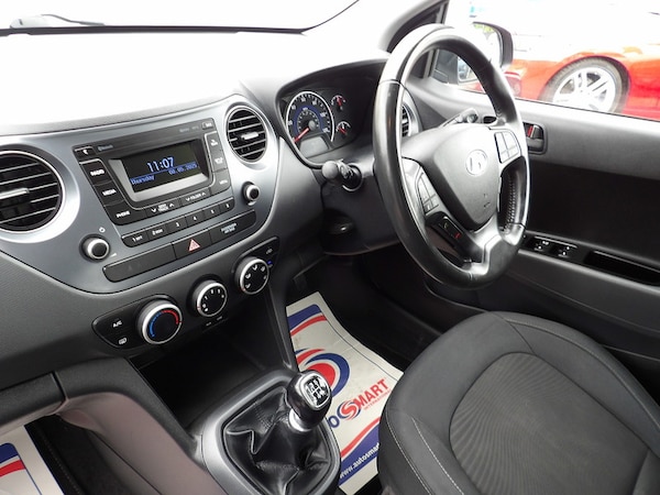 Used Hyundai i10 2019 for sale - 76299784: Photo 40