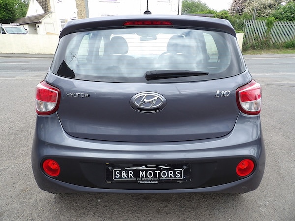 Used Hyundai i10 2019 for sale - 76299784: Photo 6