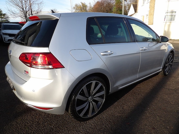 Used Volkswagen Golf 2017 for sale - 76308059: Photo 7