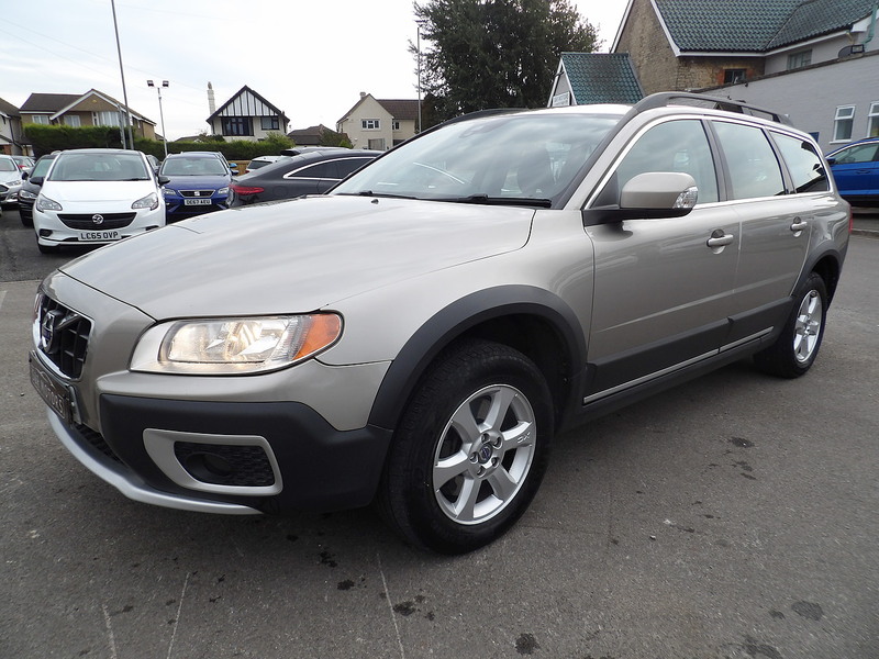 Used Volvo XC70 2011 for sale - 76308127: Photo 1