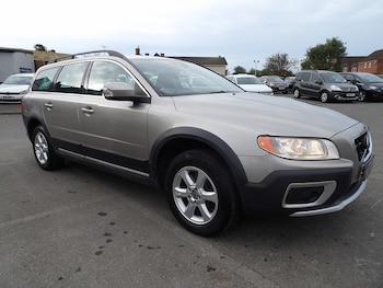Used Volvo XC70 2011 for sale - 76308127: Photo