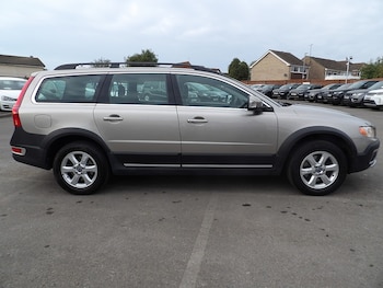 Used Volvo XC70 2011 for sale - 76308127: Photo