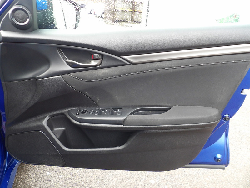 Used Honda Civic 2017 for sale - 76437081: Photo 24