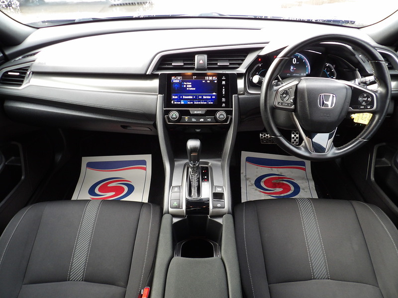 Used Honda Civic 2017 for sale - 76437081: Photo 45