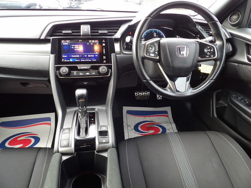 Used Honda Civic 2017 for sale - 76437081: Photo 47