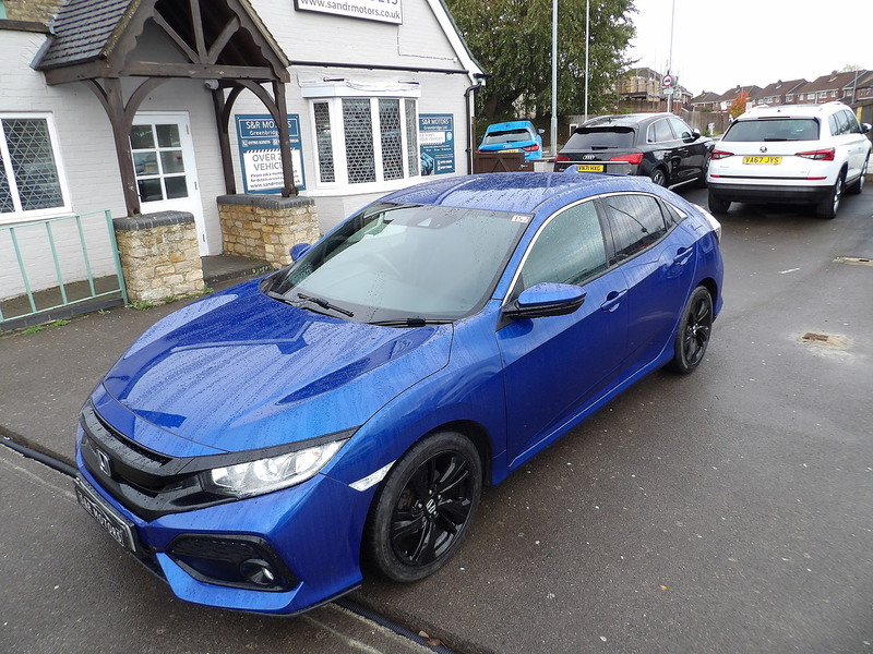 Used Honda Civic 2017 for sale - 76437081: Photo 9