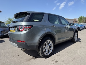 Used Land Rover Discovery Sport 2018 for sale - 78673281: Photo