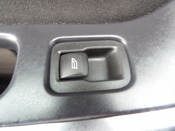 Used Volvo XC60 2017 for sale - 76308031: Photo 30