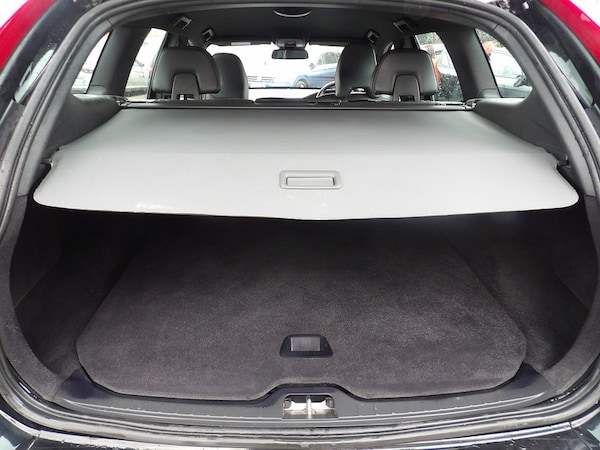 Used Volvo XC60 2017 for sale - 76308031: Photo 31
