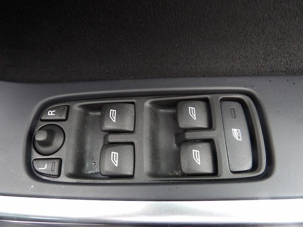 Used Volvo XC60 2017 for sale - 76308031: Photo 40