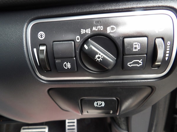 Used Volvo XC60 2017 for sale - 76308031: Photo 43