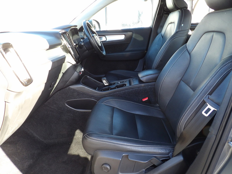 Used Volvo XC40 for sale - 76357032: Photo 16