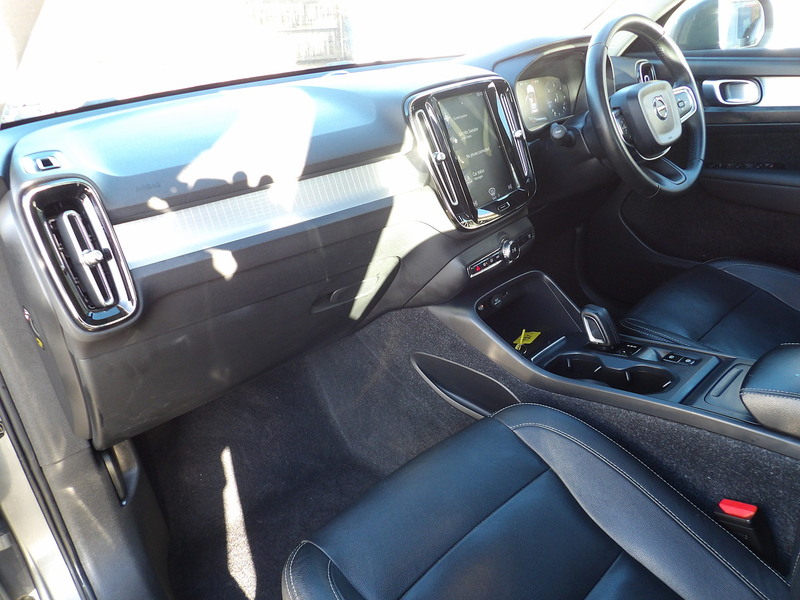 Used Volvo XC40 for sale - 76357032: Photo 17