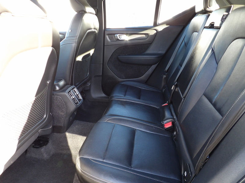 Used Volvo XC40 for sale - 76357032: Photo 23