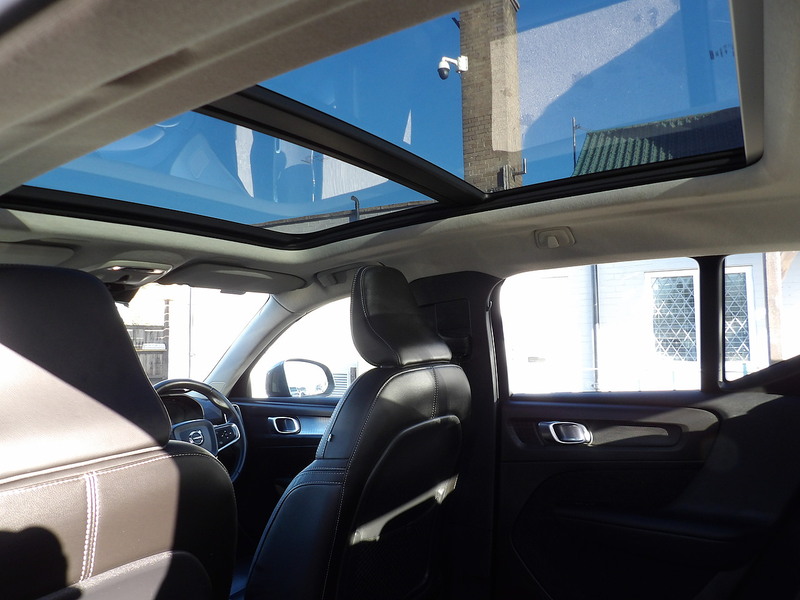 Used Volvo XC40 for sale - 76357032: Photo 26