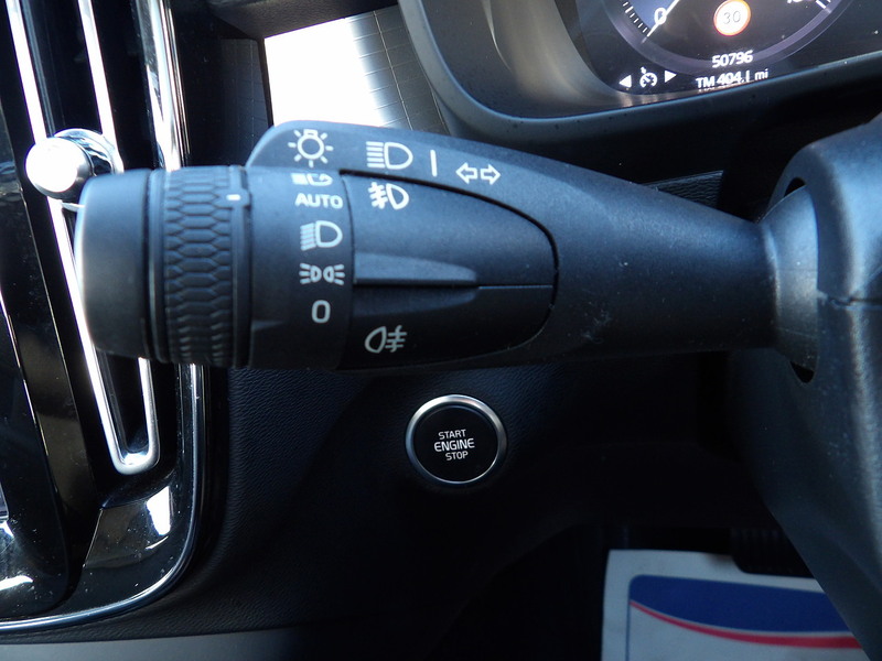 Used Volvo XC40 for sale - 76357032: Photo 47