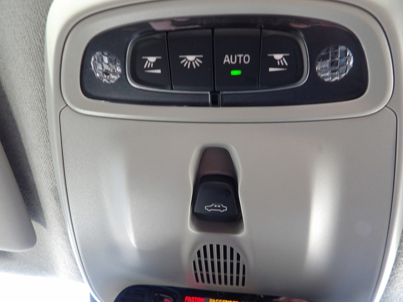 Used Volvo XC40 for sale - 76357032: Photo 65