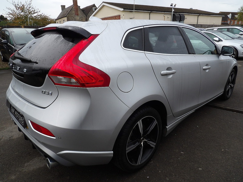 Used Volvo V40 2019 for sale - 76403233: Photo 4