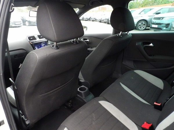 Used Volkswagen Polo 2014 for sale - 76308126: Photo 10