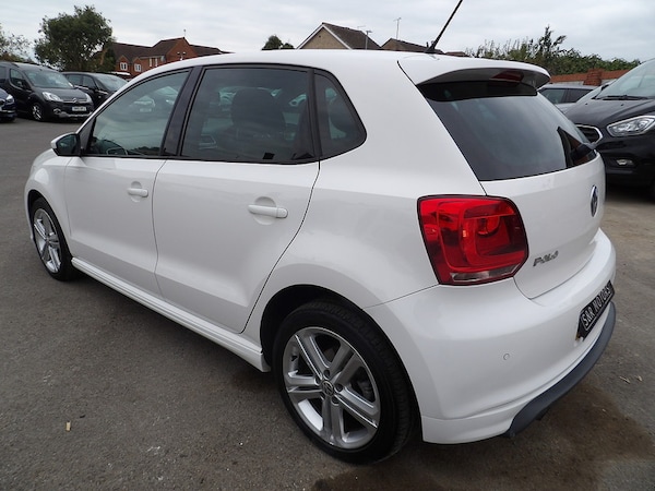 Used Volkswagen Polo 2014 for sale - 76308126: Photo 2