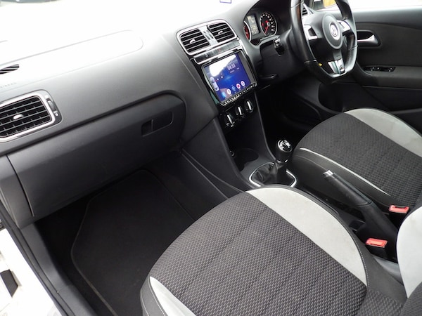Used Volkswagen Polo 2014 for sale - 76308126: Photo 8