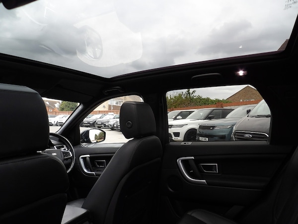 Used Land Rover Discovery Sport 2018 for sale - 76308022: Photo 11