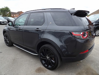 Used Land Rover Discovery Sport 2018 for sale - 76308022: Photo