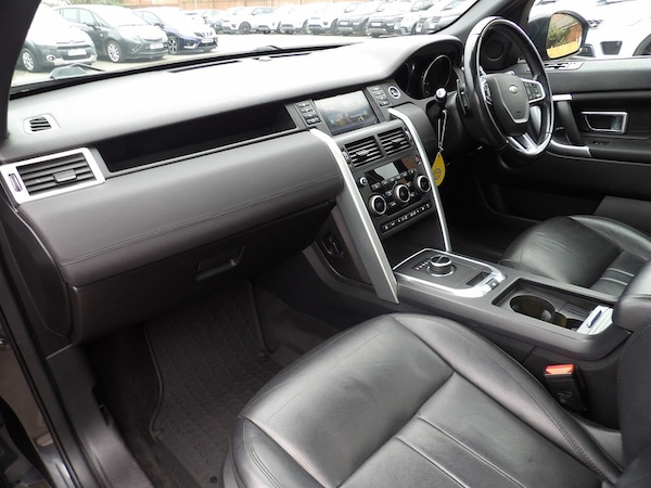 Used Land Rover Discovery Sport 2018 for sale - 76308022: Photo 8