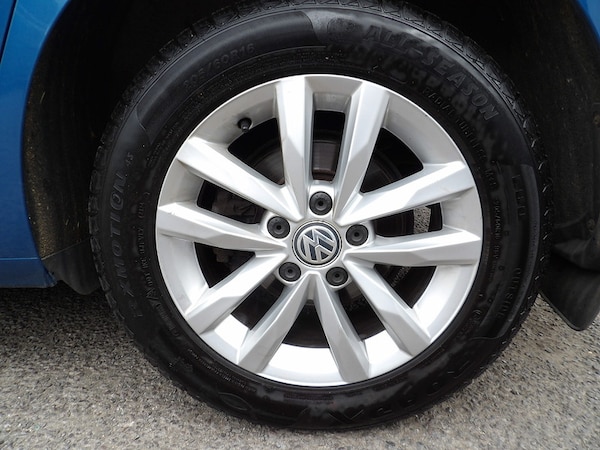 Used Volkswagen Touran 2018 for sale - 76308105: Photo 13