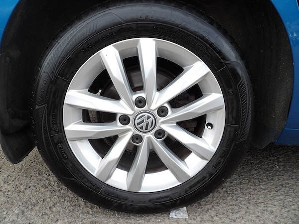 Used Volkswagen Touran 2018 for sale - 76308105: Photo 14