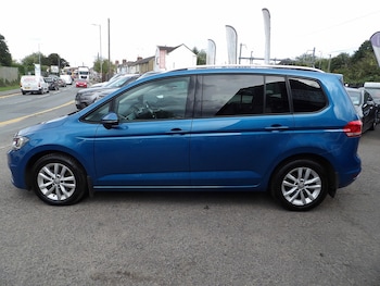 Used Volkswagen Touran 2018 for sale - 76308105: Photo