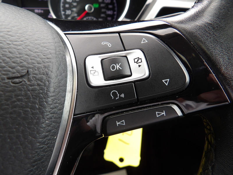 Used Volkswagen Touran 2018 for sale - 76308105: Photo 45