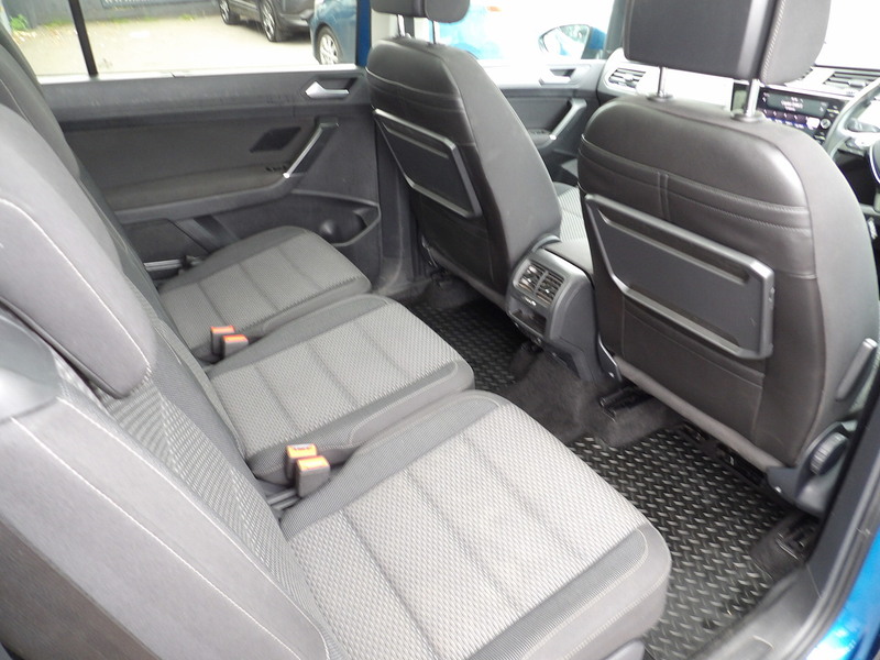 Used Volkswagen Touran 2018 for sale - 76308105: Photo 47