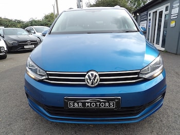 Used Volkswagen Touran 2018 for sale - 76308105: Photo