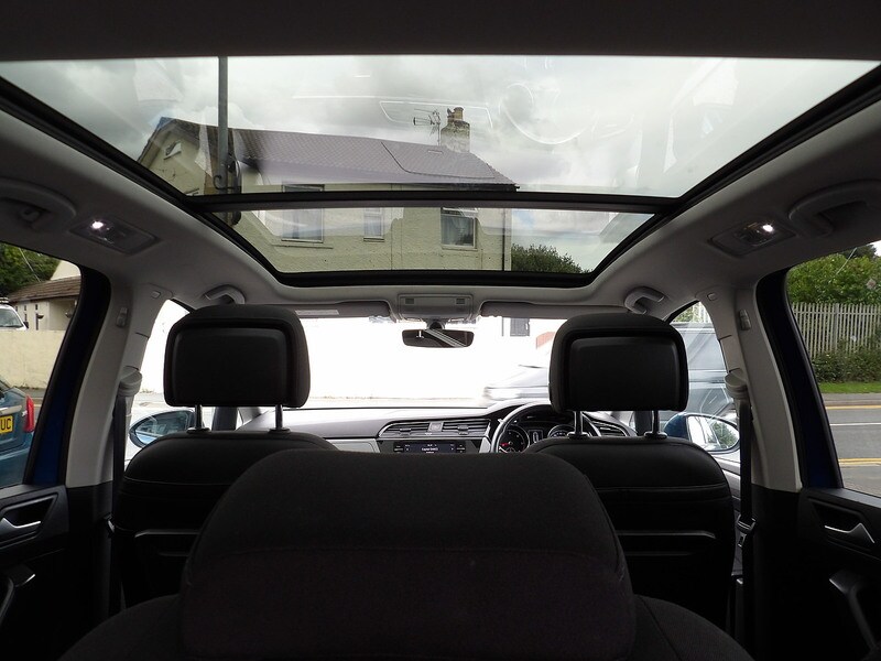 Used Volkswagen Touran 2018 for sale - 76308105: Photo 57