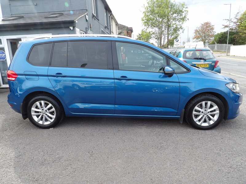 Used Volkswagen Touran 2018 for sale - 76308105: Photo 6