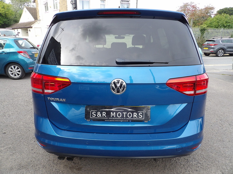 Used Volkswagen Touran 2018 for sale - 76308105: Photo 8