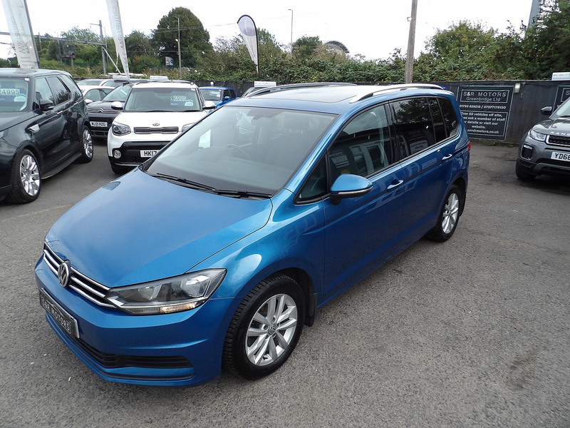 Used Volkswagen Touran 2018 for sale - 76308105: Photo 9