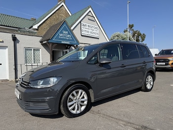 Used Volkswagen Touran 2016 for sale - 79591513: Photo