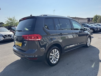Used Volkswagen Touran 2016 for sale - 79591513: Photo