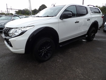 Mitsubishi - L200