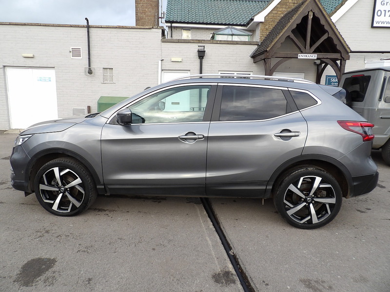 Used Nissan Qashqai 2018 for sale - 76725167: Photo 2