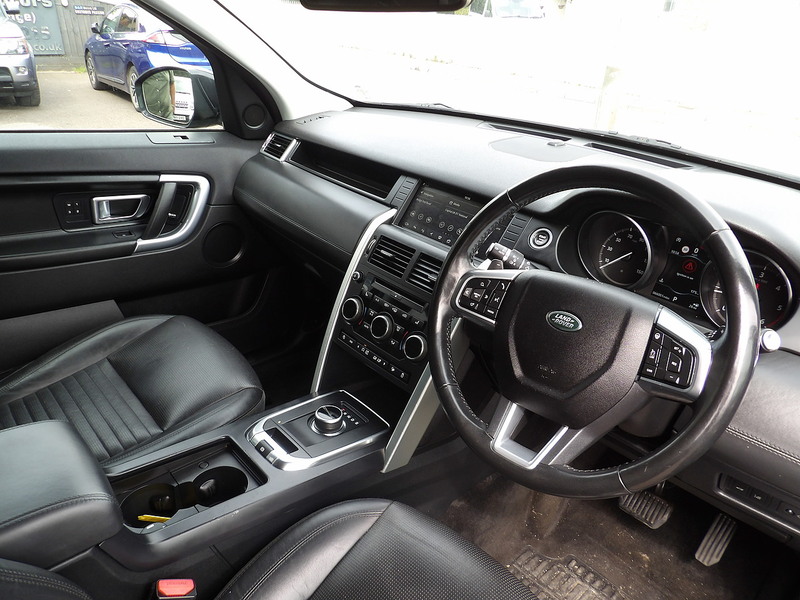 Used Land Rover Discovery Sport 2018 for sale - 76308100: Photo 9
