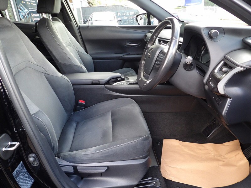 Used Lexus UX 2021 for sale - 76299790: Photo 39