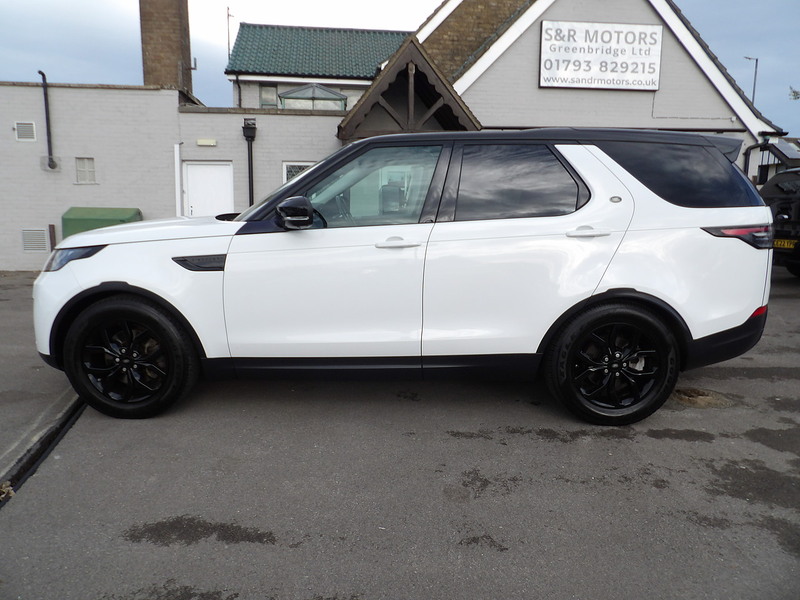Used Land Rover Discovery 2018 for sale - 76482597: Photo 2