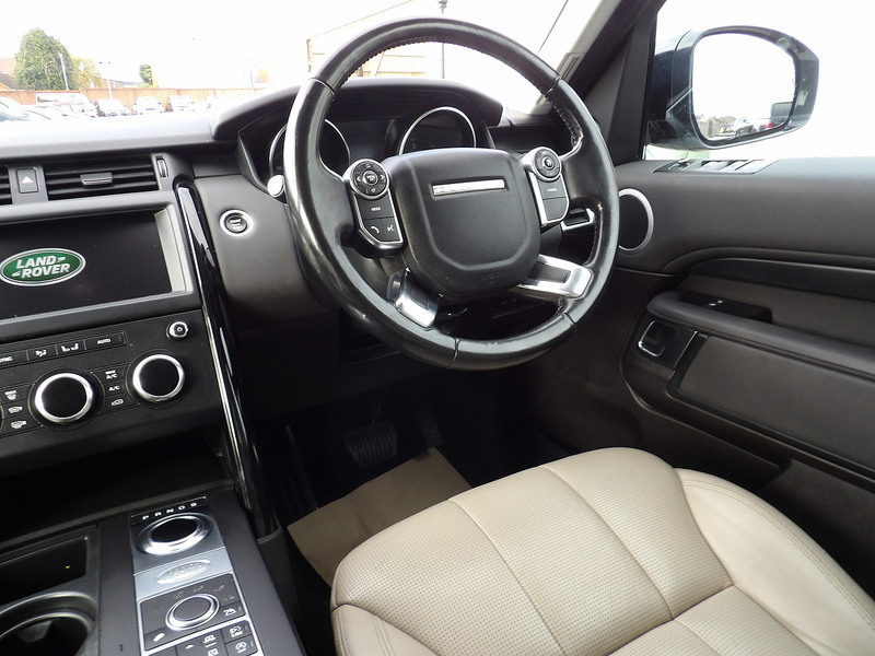 Used Land Rover Discovery 2018 for sale - 76482597: Photo 30