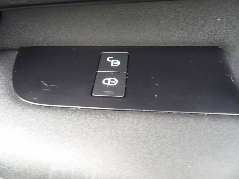 Used Land Rover Discovery 2018 for sale - 76482597: Photo 46