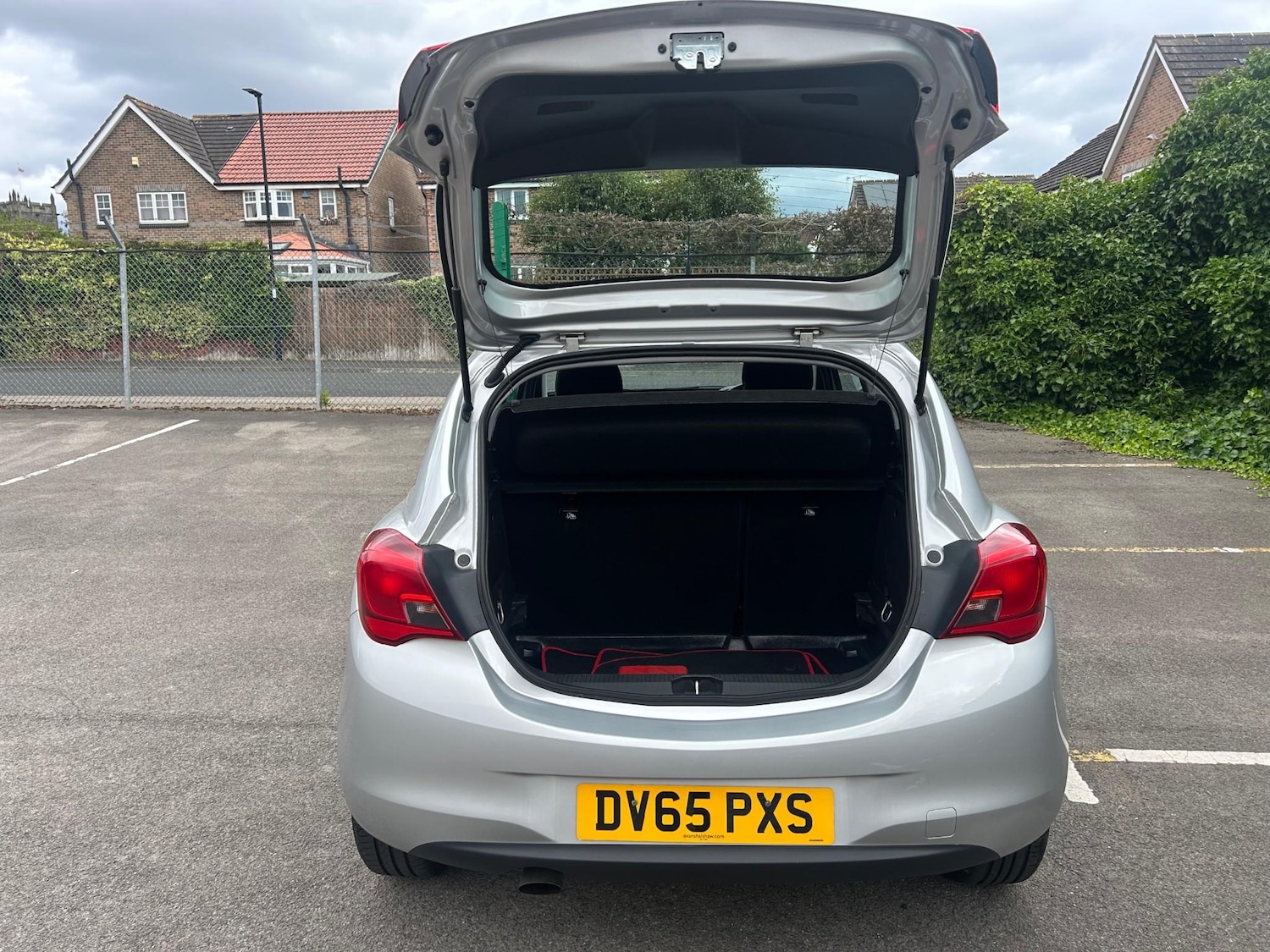 Used Vauxhall Corsa 2015 for sale - 76627468: Photo 9