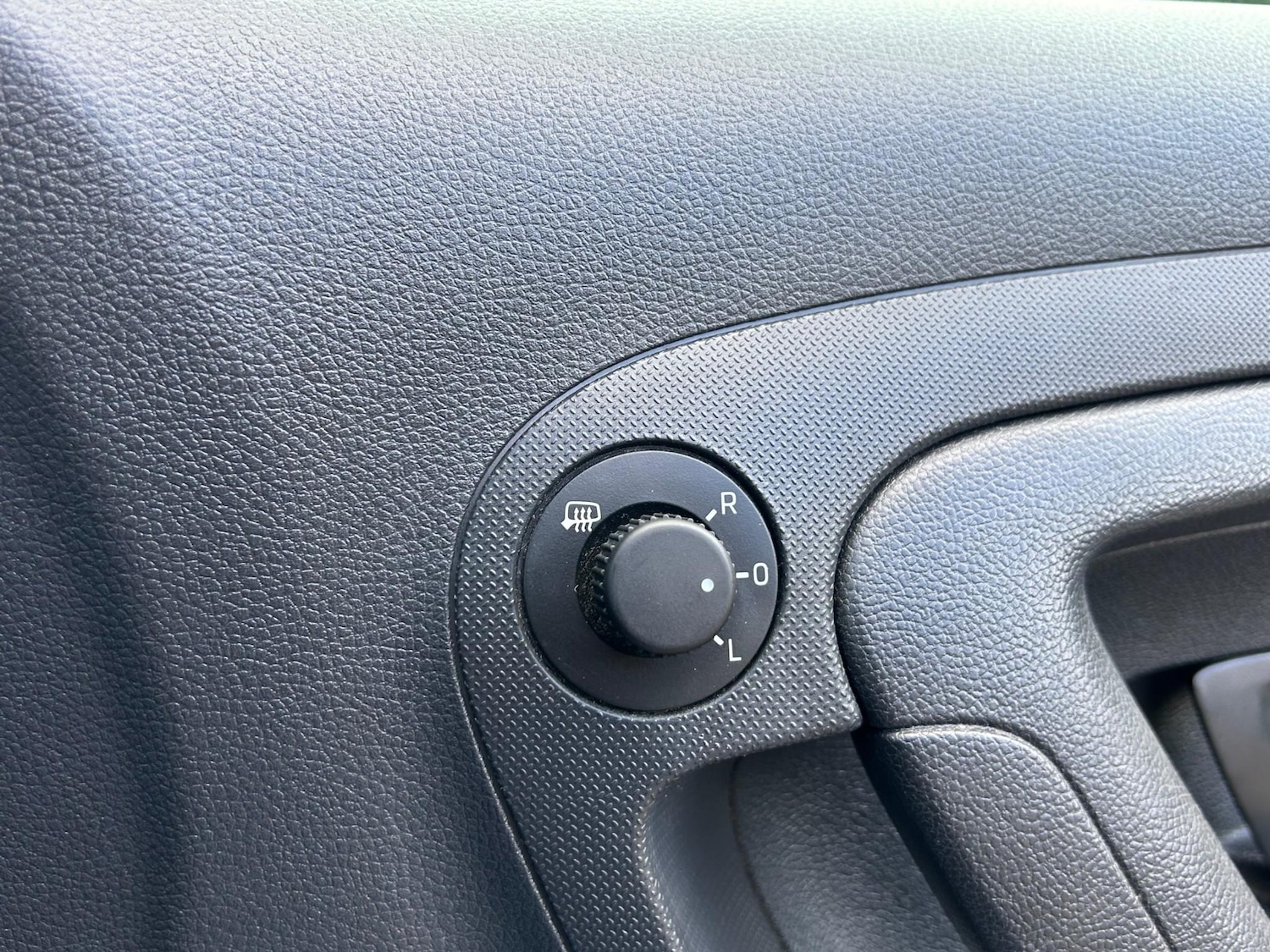 Used Skoda Fabia 2014 for sale - 76748060: Photo 40