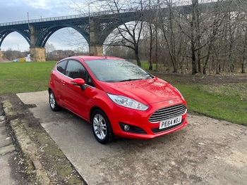 Used Ford Fiesta 2014 for sale - 77607920: Photo